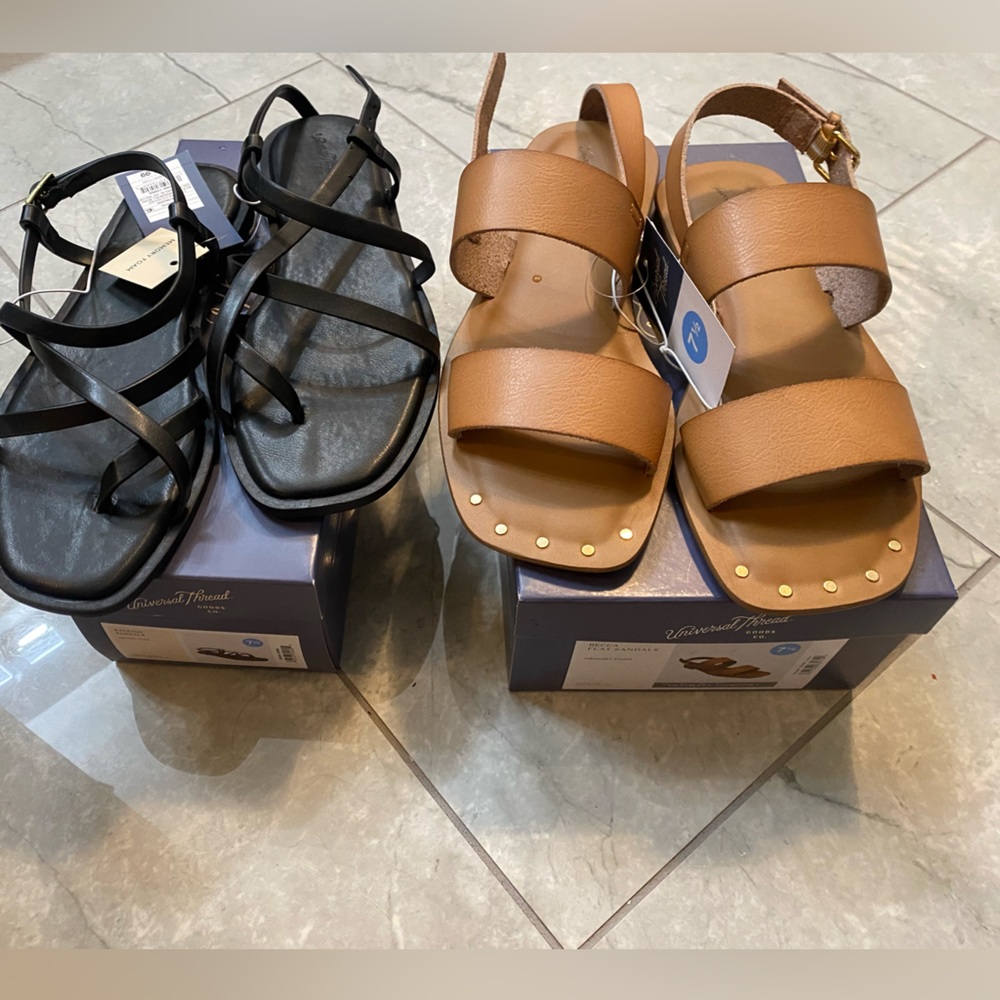 2 NIB universal threads women’s sandals size 7.5